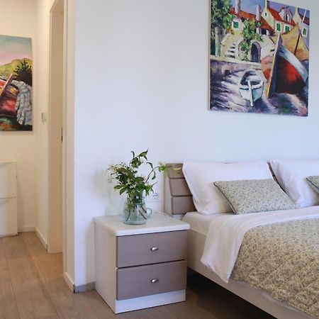 Studio Apartment Rosa Krk Крк Экстерьер фото