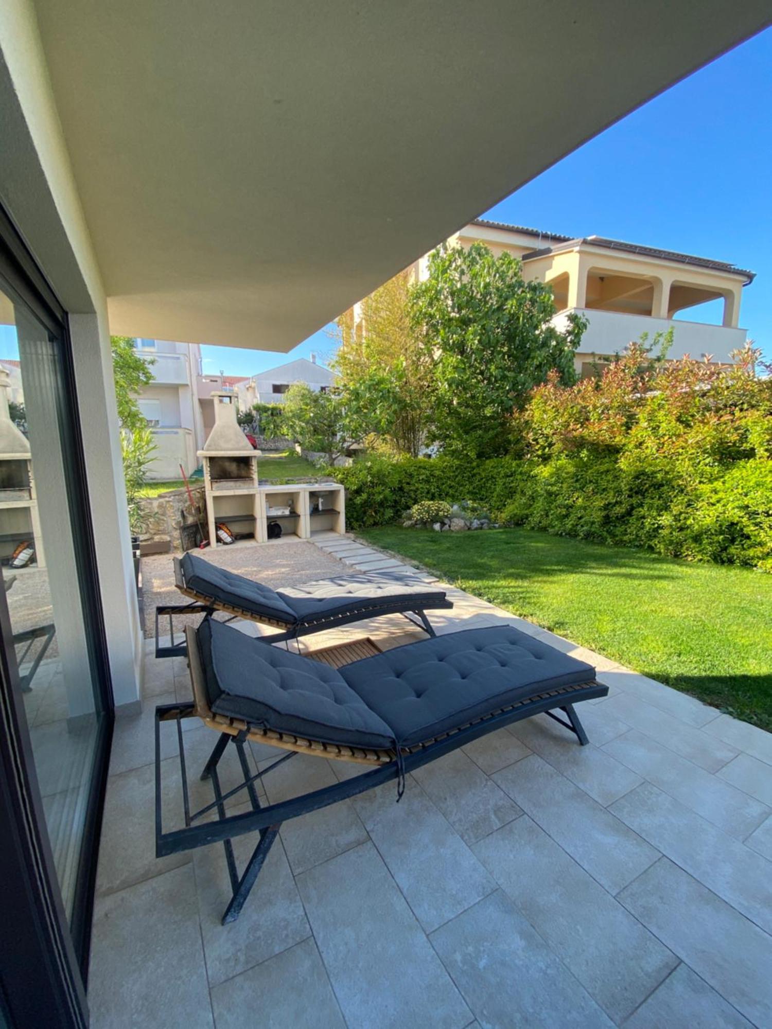 Studio Apartment Rosa Krk Крк Экстерьер фото