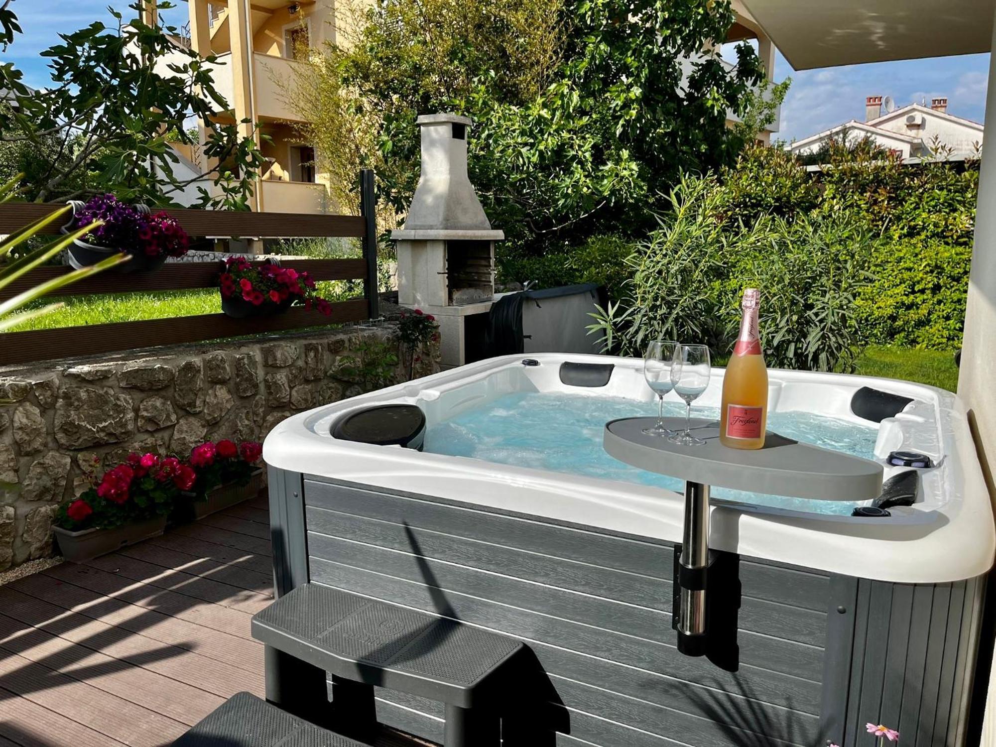 Studio Apartment Rosa Krk Крк Экстерьер фото